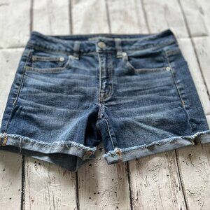 American Eagle Outfitters Women/Junior Jean Shorts size 2 stretch